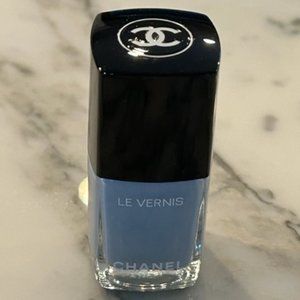 NIB CHANEL LE VERNIS in color  125-MUSE